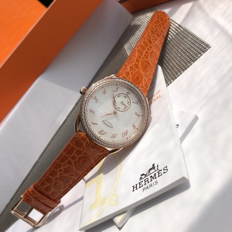 Wholesale box Support Hong Kong, USA direct mailOriginal single Hermes Arceau Casaque series, beautiful and elegant two-handed half timepiece, iconic fan-shaped oil pressure backing, the case was carefully polished and s