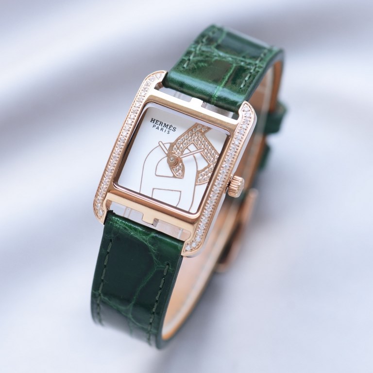 Hermes HEURE H series, the most classic H case, white natural enameled lettering, hand-polished and made of this square dial watches really have no resistance at all.316 steel case precision polished H type line smooth, 