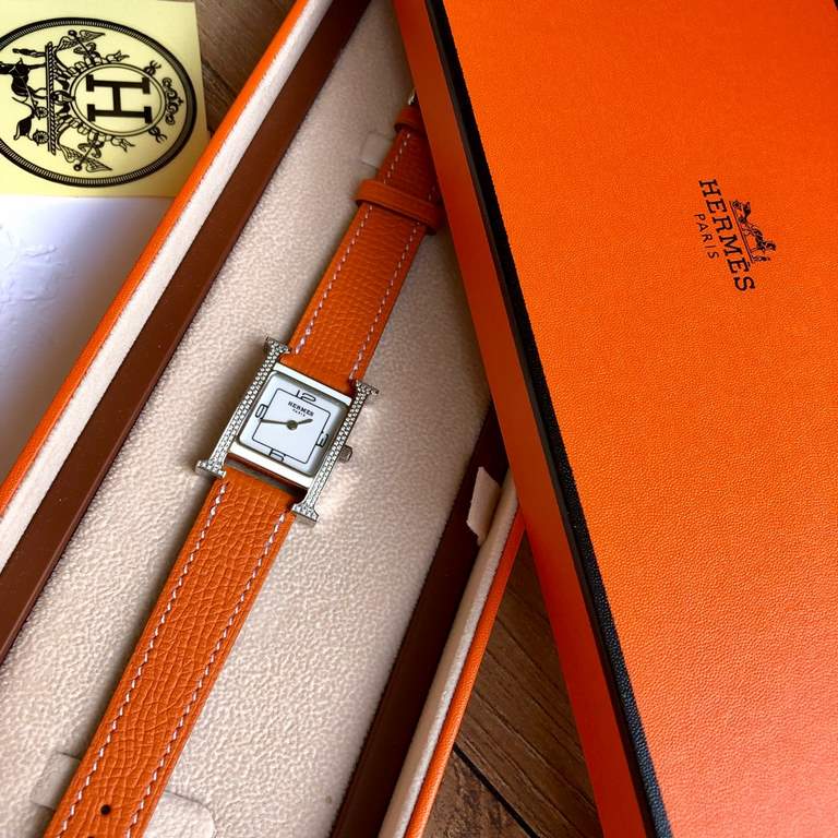 Batch matching box Support Hong Kong, the United States direct mailOriginal HERMES H HOUR series. The case is full of crystal diamonds! The beauty is beyond words [color] [color] Swiss quartz movement. Square dial size 2