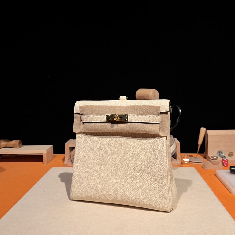 Hermes Kelly