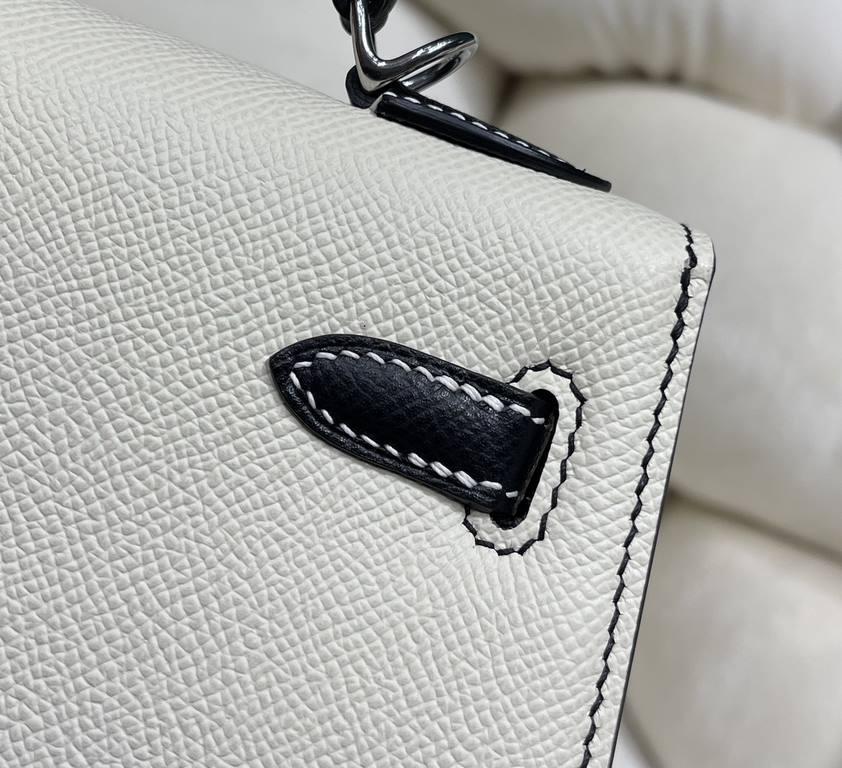 Kylie 25 Milkshake White on Blackepsom palm leather half hand stitched with waxed threadsCarrying Handle Shoulder Crossbody All Steel Hardware Lined Goatskin