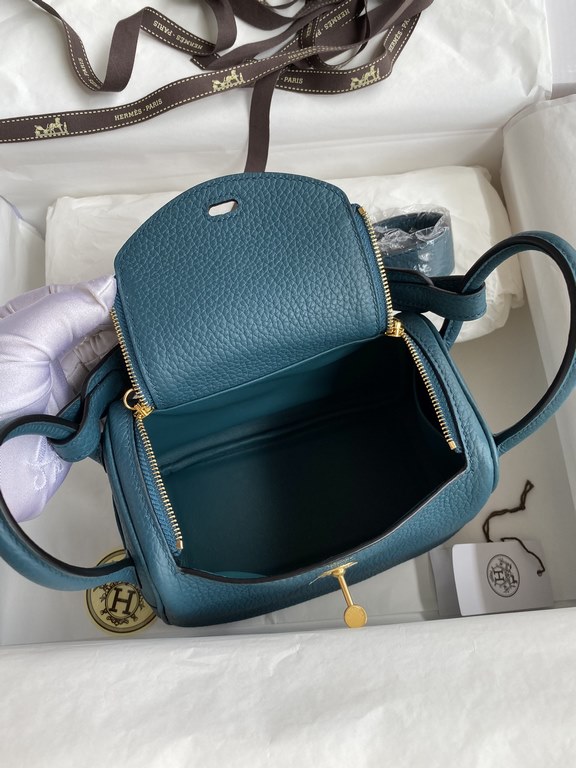 Hand-stitched  Mini Lindy 19cm Imported Taurillon Clemence  leather Prussia Green Gold Buckle