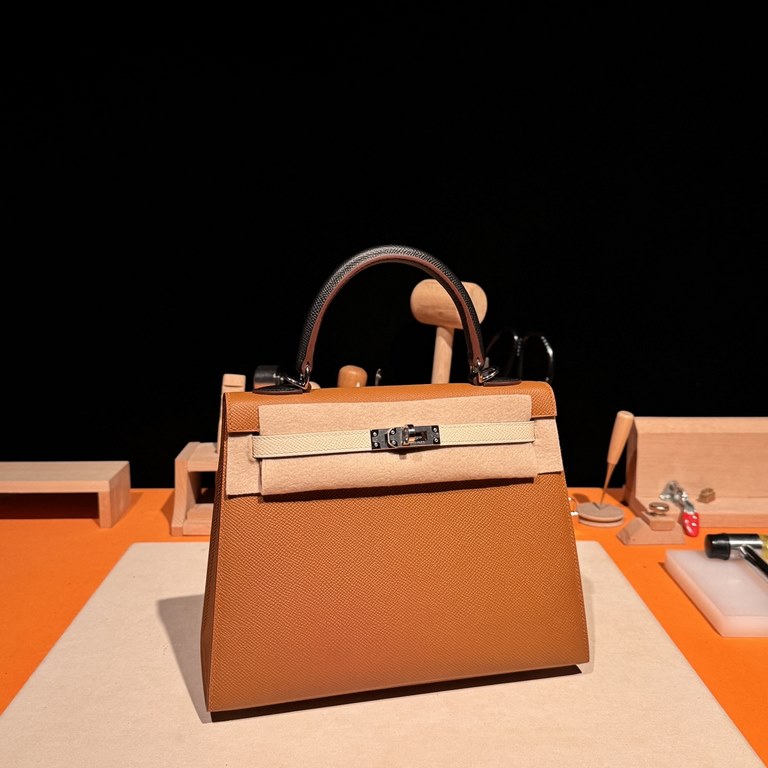 Hermes Kelly