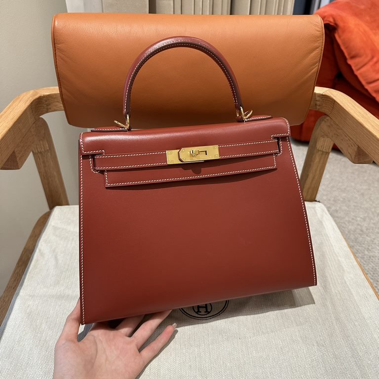 Hermes Kelly