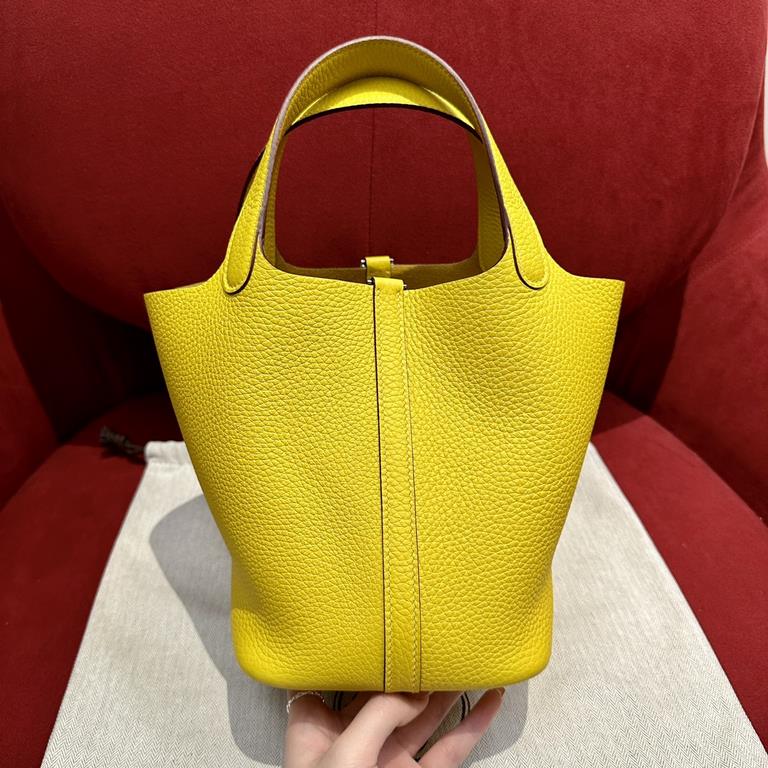 Picotin lock 18 , 8w, Clemence, sliver, all handmade  Vegetable blue 18cm, Naples yellow, TC leather, silver buckle, senior all handmade exclusive custom   Customer order   customer order