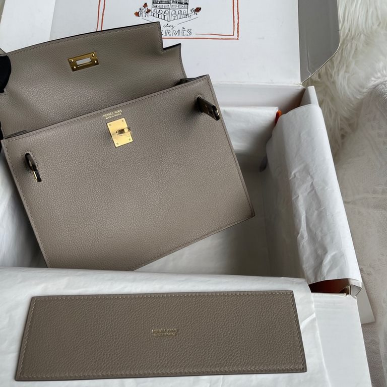 Hermes Kelly