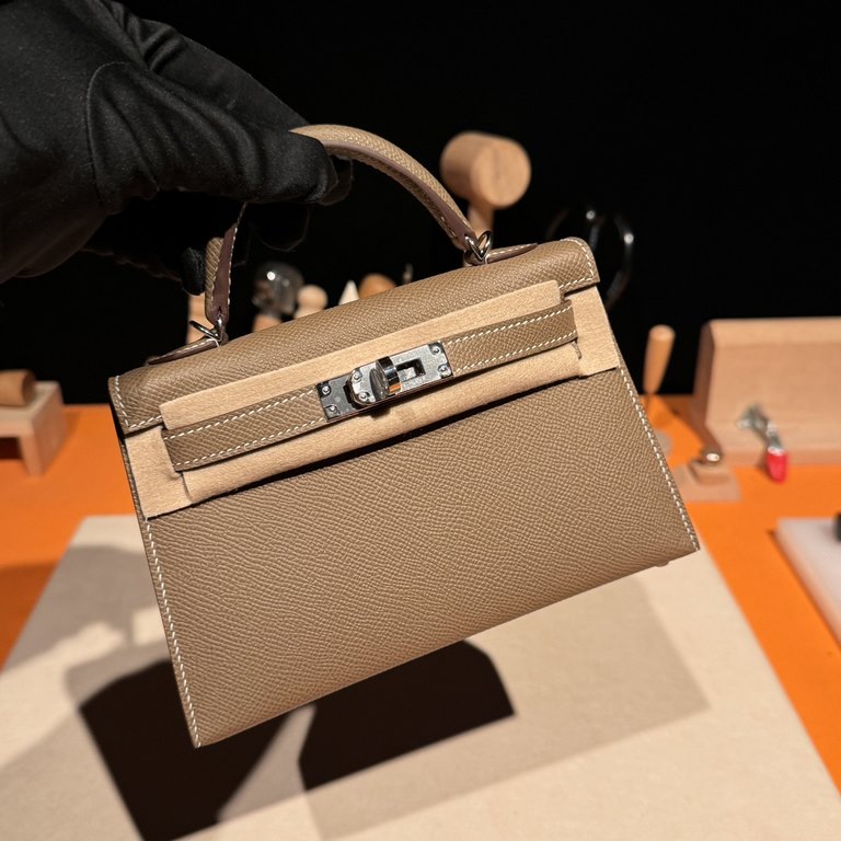 Hermes Kelly