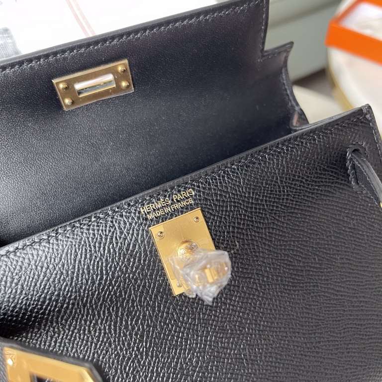 Hermes Kelly