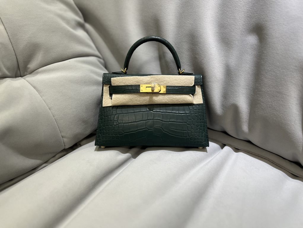 Hermes Kelly