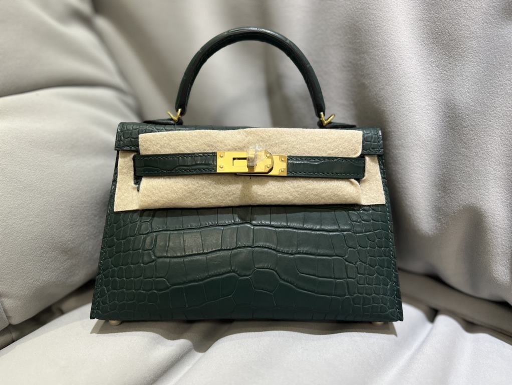 Hermes Kelly