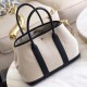 garden bag 30.36 canvas series [love]It's got a lot to offer.One, the price tag is very high, the genuine price is less than 20,000 yuan.The actual bag has a very large capacity, which is why it's also known as a mommy's