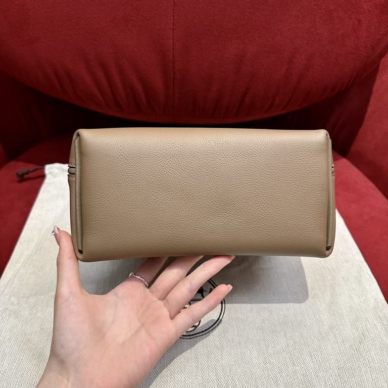 Hermes Kelly