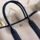 garden bag 30.36 canvas series [love]It's got a lot to offer.One, the price tag is very high, the genuine price is less than 20,000 yuan.The actual bag has a very large capacity, which is why it's also known as a mommy's