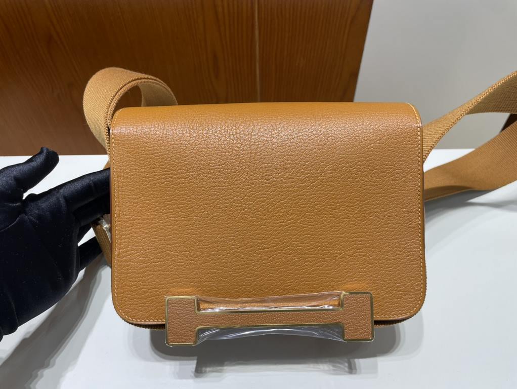 Hermes Geta 20cm chevre goat leather golden brown Gold Gold buckle top hand-stitched