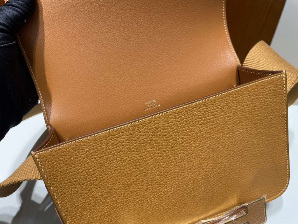 Hermes Geta 20cm chevre goat leather golden brown Gold Gold buckle top hand-stitched