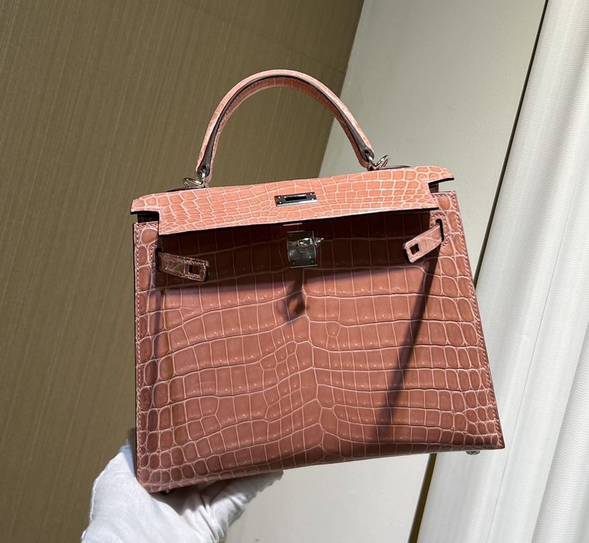 Hermes Kelly