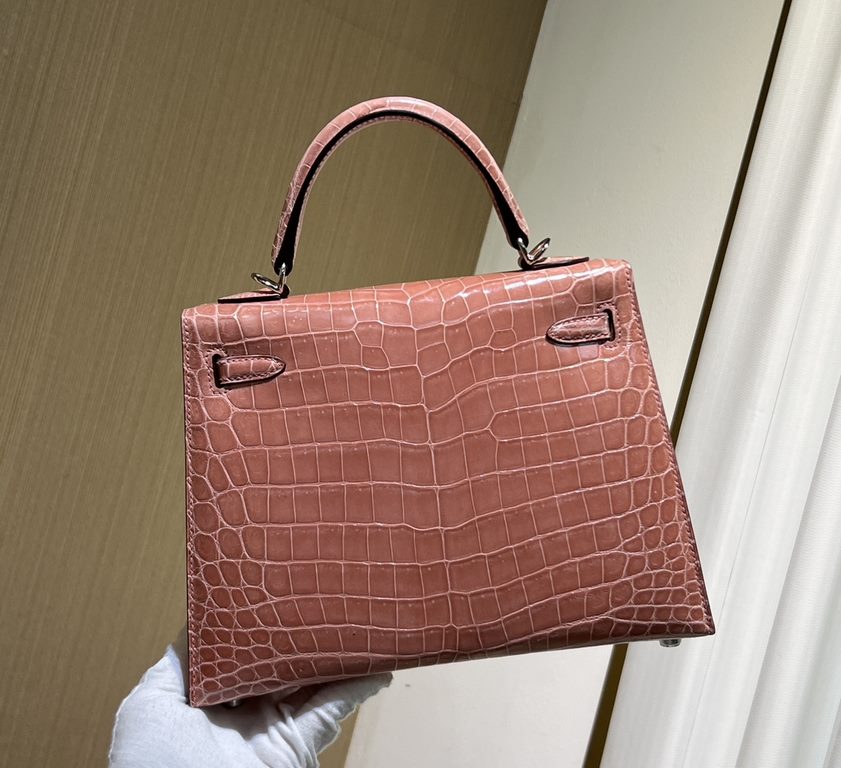 Hermes Kelly