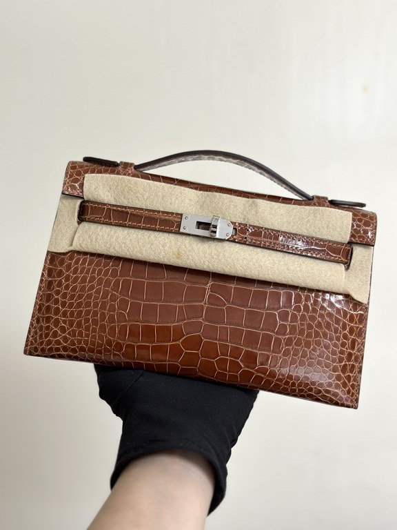 Hermes Kelly