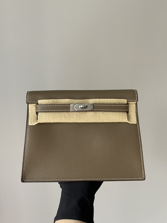 Hermes Kelly