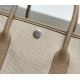 garden bag 30.36 canvas series [love]It's got a lot to offer.One, the price tag is very high, the genuine price is less than 20,000 yuan.The actual bag has a very large capacity, which is why it's also known as a mommy's