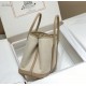 garden bag 30.36 canvas series [love]It's got a lot to offer.One, the price tag is very high, the genuine price is less than 20,000 yuan.The actual bag has a very large capacity, which is why it's also known as a mommy's