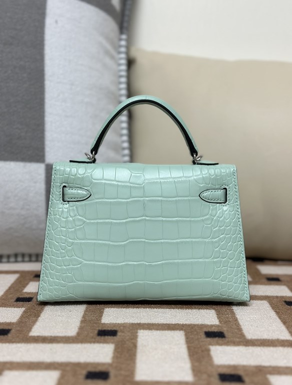 Hermes Kelly