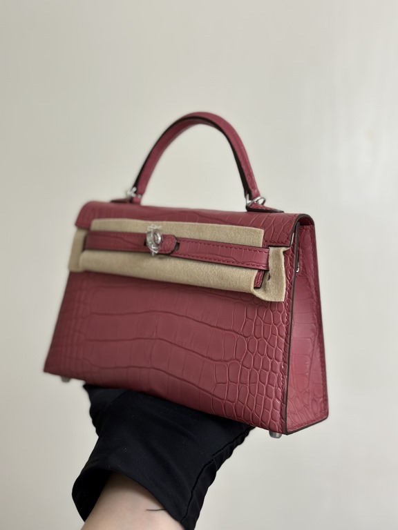 Hermes Kelly