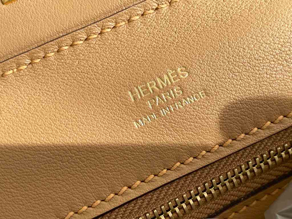 Hermes Kelly