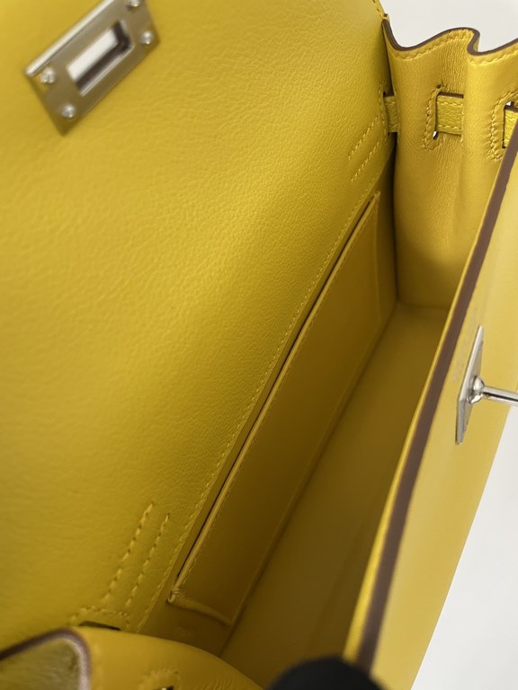 Hermes Kelly