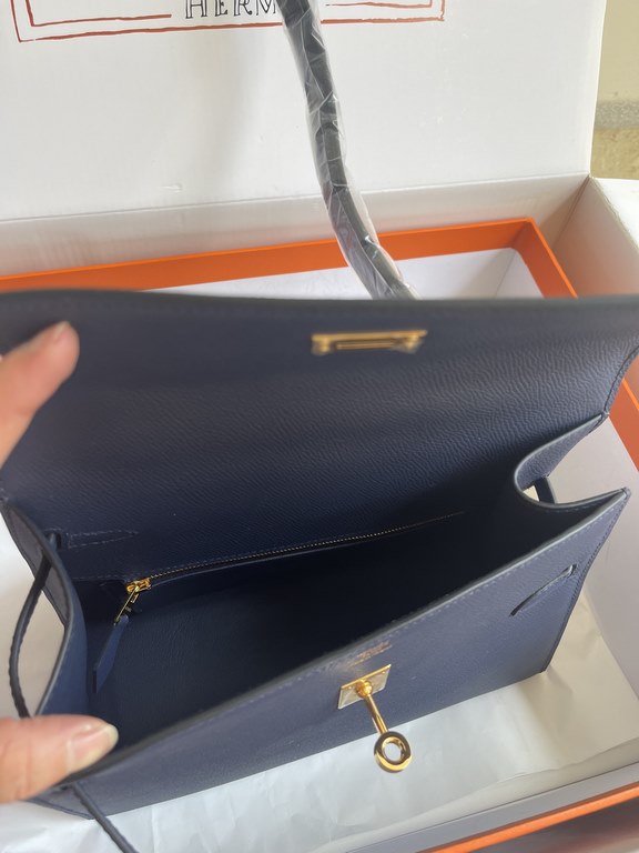 Hermes Kelly