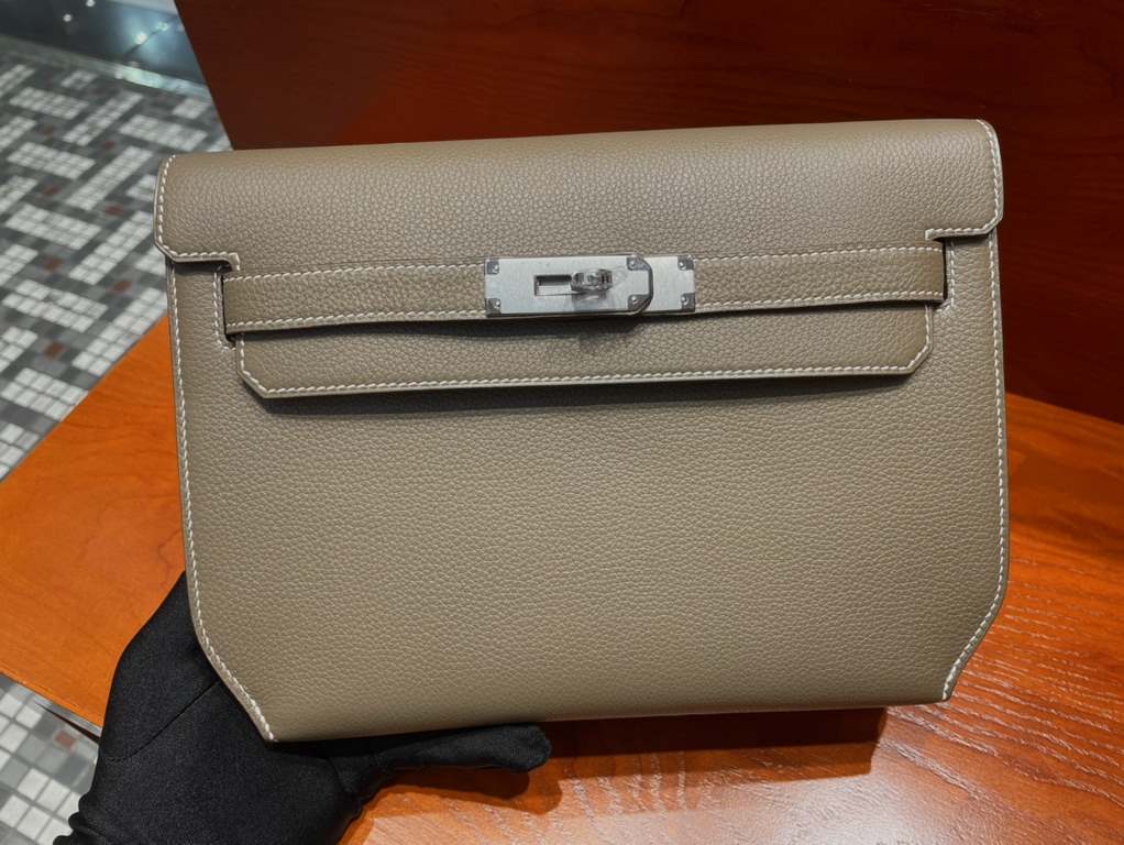 Hermes Kelly