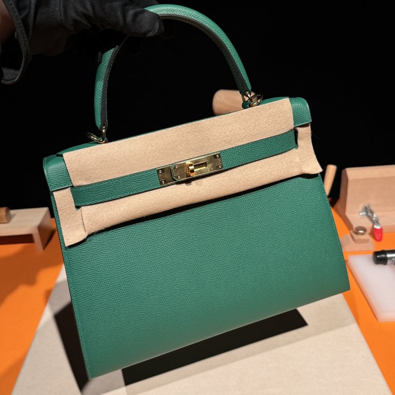 Hermes Kelly