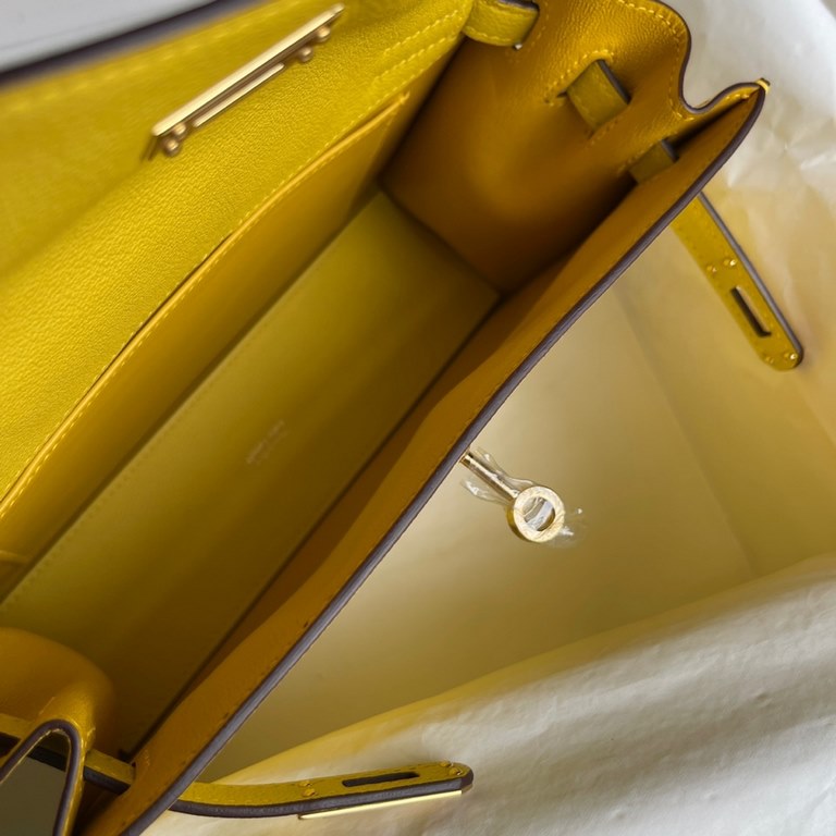 Hermes Kelly