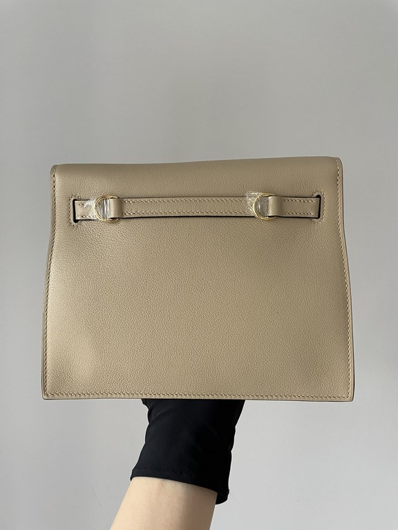 Hermes Kelly