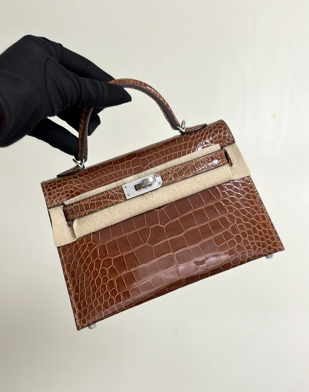 Hermes Kelly