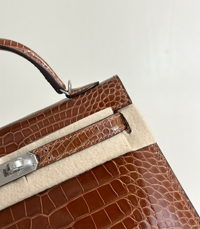 Hermes Kelly