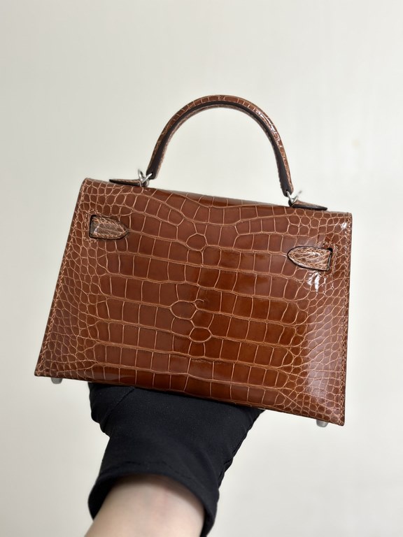 Hermes Kelly