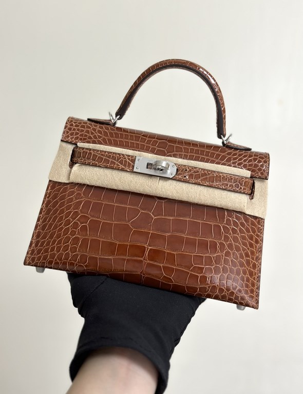 Hermes Kelly