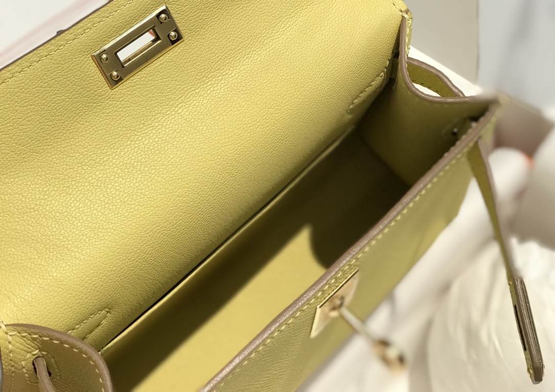 Hermes Kelly