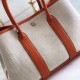 garden bag 30.36 canvas series [love]It's got a lot to offer.One, the price tag is very high, the genuine price is less than 20,000 yuan.The actual bag has a very large capacity, which is why it's also known as a mommy's