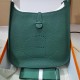 Evelyne Evelyne 29cm clemence leather ink green silver buckle, a very casual casual bag, men and women, wide shoulder strap is very comfortable to use, adjustable length, easy to cross-body, the bag is lightweight, stain