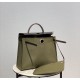 Herbag Dark GreenSuper handsome commuter bag, between casual and formal, casual without losing elegance, the combination of canvas and cowhide  leather, the outer seams are stiff and stylish.Super cost-effective spot to c