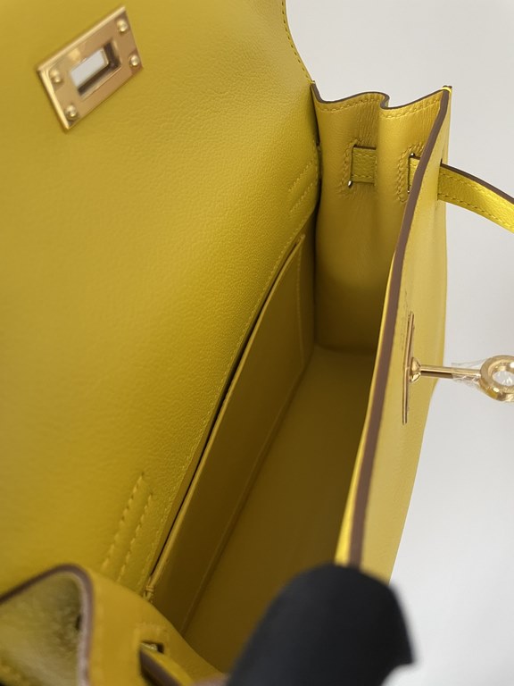 Hermes Kelly