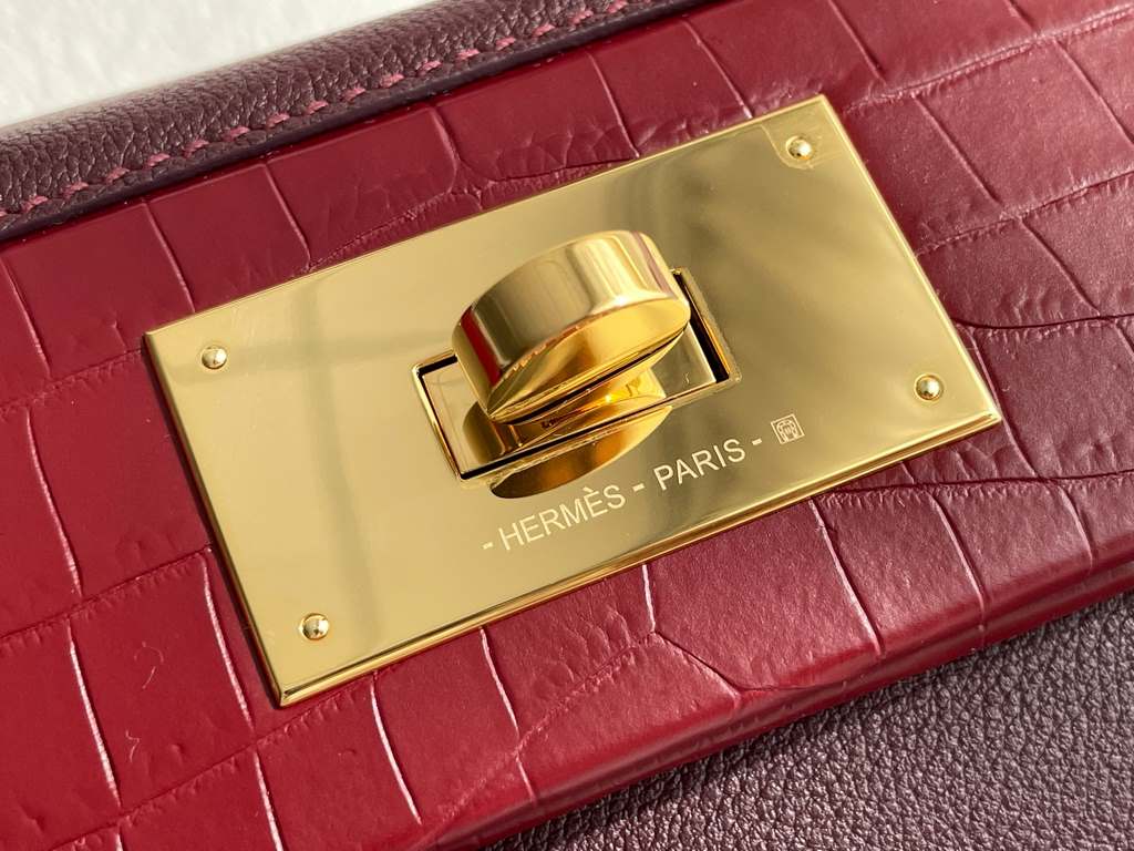 Hermes Kelly