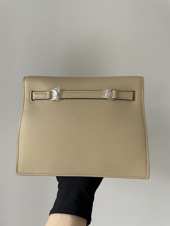 Hermes Kelly