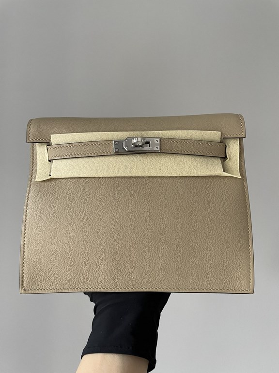 Hermes Kelly