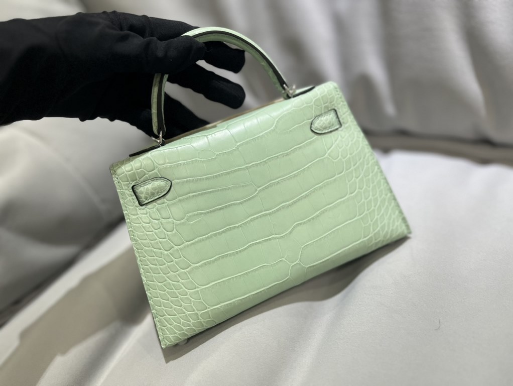 Hermes Kelly