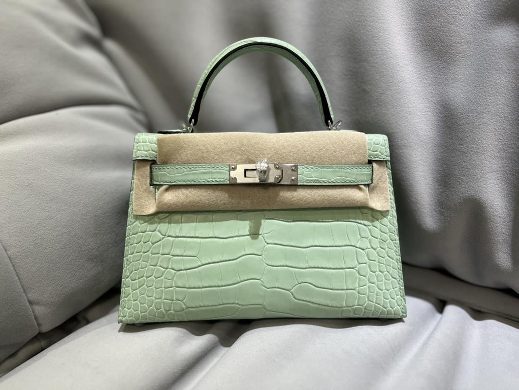 Hermes Kelly