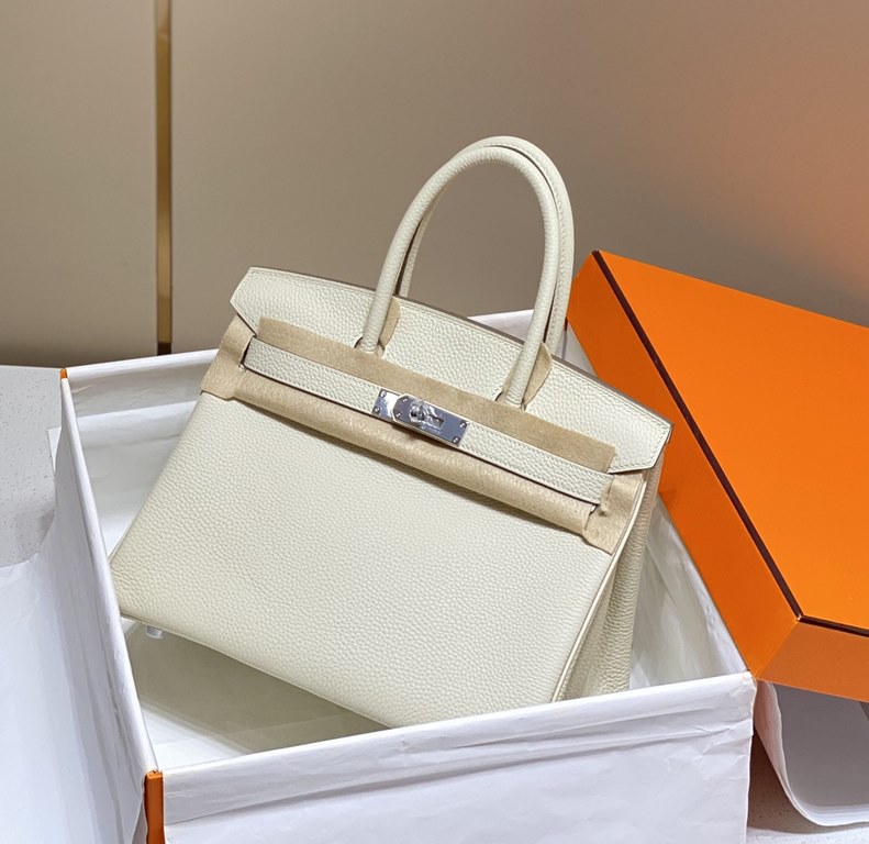 Platinum        ｜           Milkshake WhiteSilverGood bags take time   good bags are worth the wait.Hermès is a fashionable attitude that has survived the ages.It is the art of simplicity without worldly affairsSize 30cm