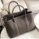 garden bag 30.36 canvas series [love]It's got a lot to offer.One, the price tag is very high, the genuine price is less than 20,000 yuan.The actual bag has a very large capacity, which is why it's also known as a mommy's